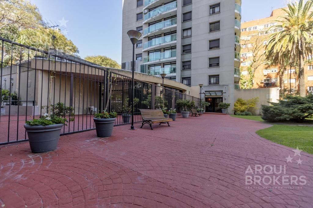 Apartamento de tres dormitorios en alquiler en Pocitos 2 gg