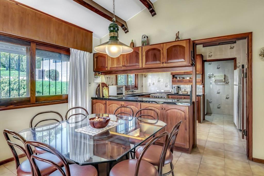 VENTA CASA 4 DORMITORIOS VISTA AL MAR PIRIAPOLIS