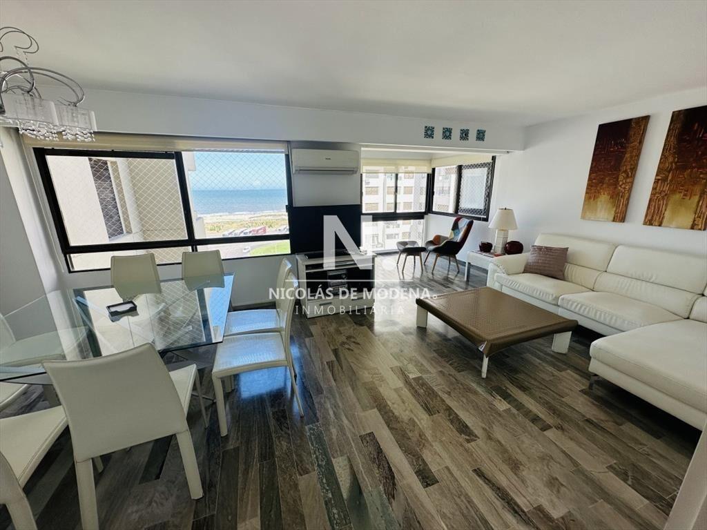 Apartamento en venta de 3 dormitorios en Playa ,