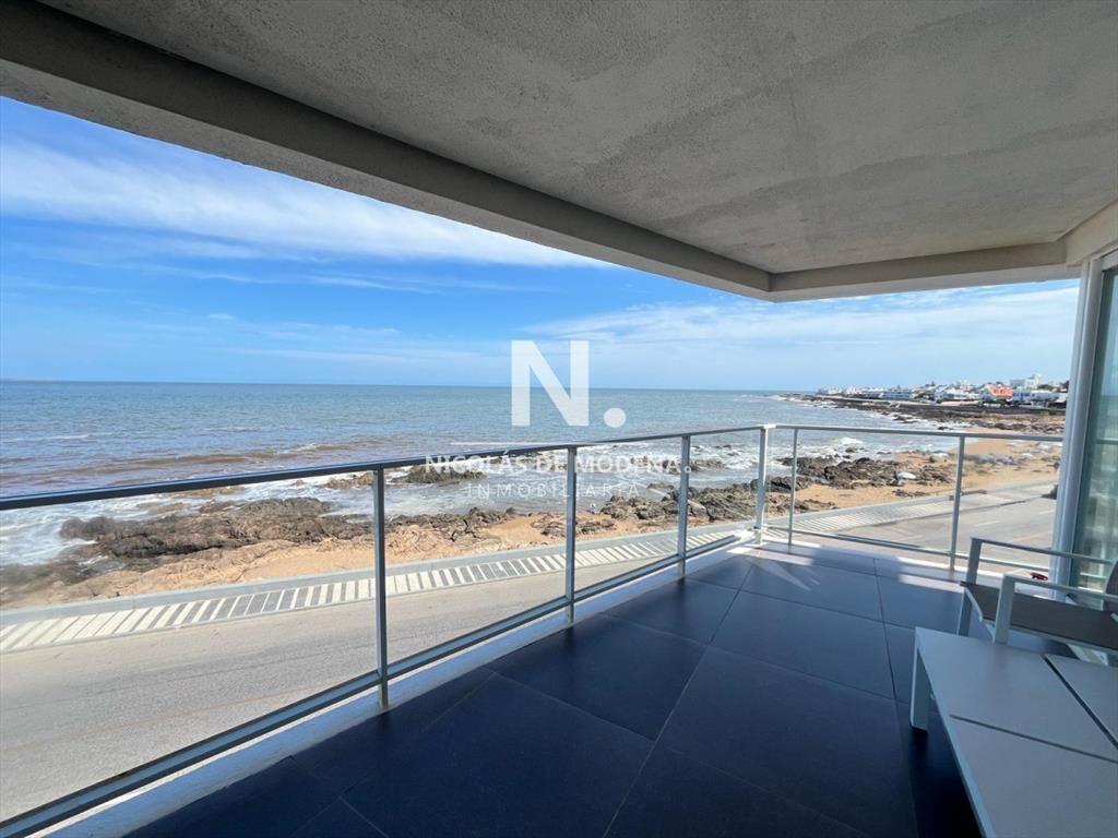 En venta apartamento de 2 dormitorios en suite en