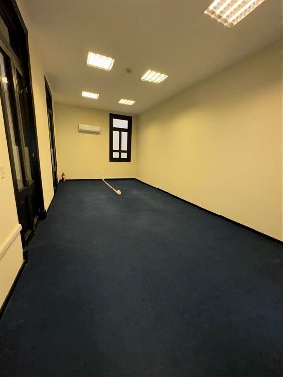 Alquiler de Oficinas Amplias y Luminosas con Aire Acondicio