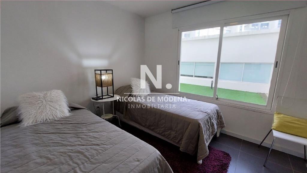Apartamento de 2 dormitorios en Península, a del