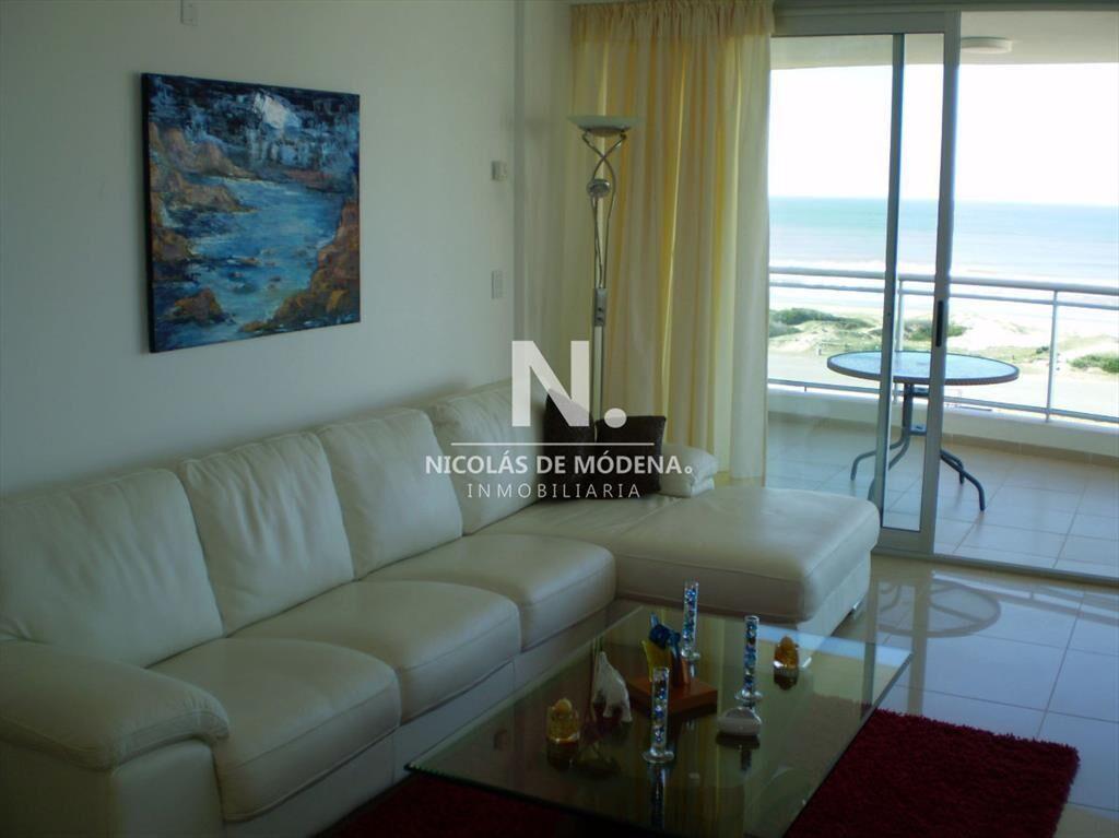 Vende apartamento de 3 dormitorios mas , con al ,