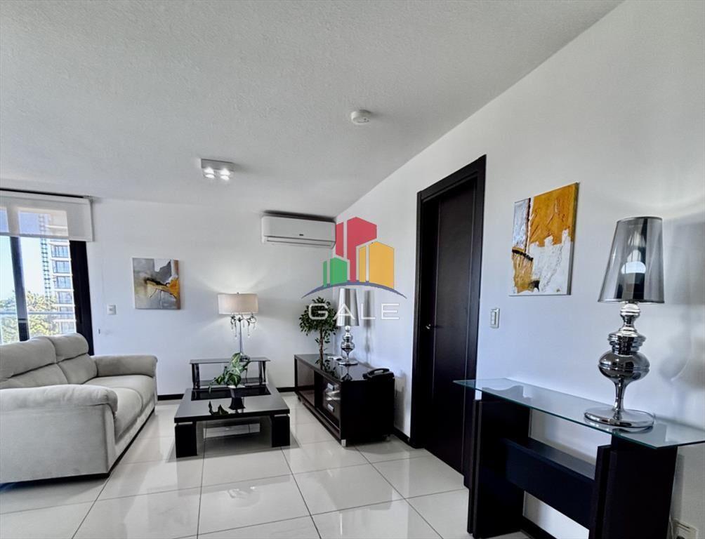 Divino apartamento en venta de 3 dormitorios