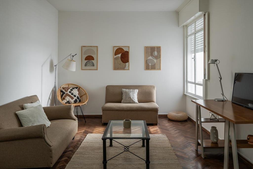 Venta apartamento 3 dormitorios y balcón -  Tres Cruces