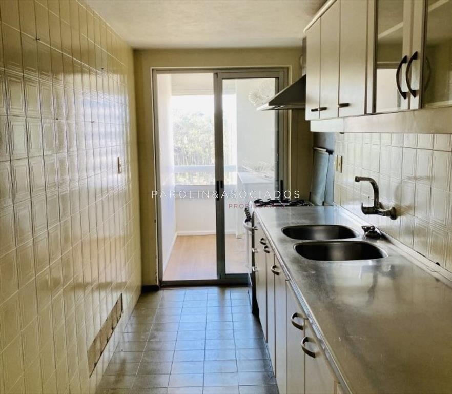 Apartamento de 3 dormitorios en venta en Punta