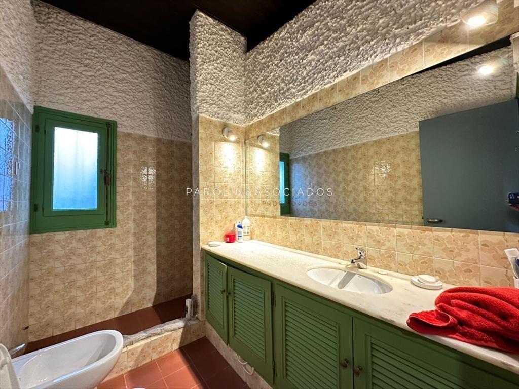 Vende casa de 3 dormitorios en Pinares , Punta del Este