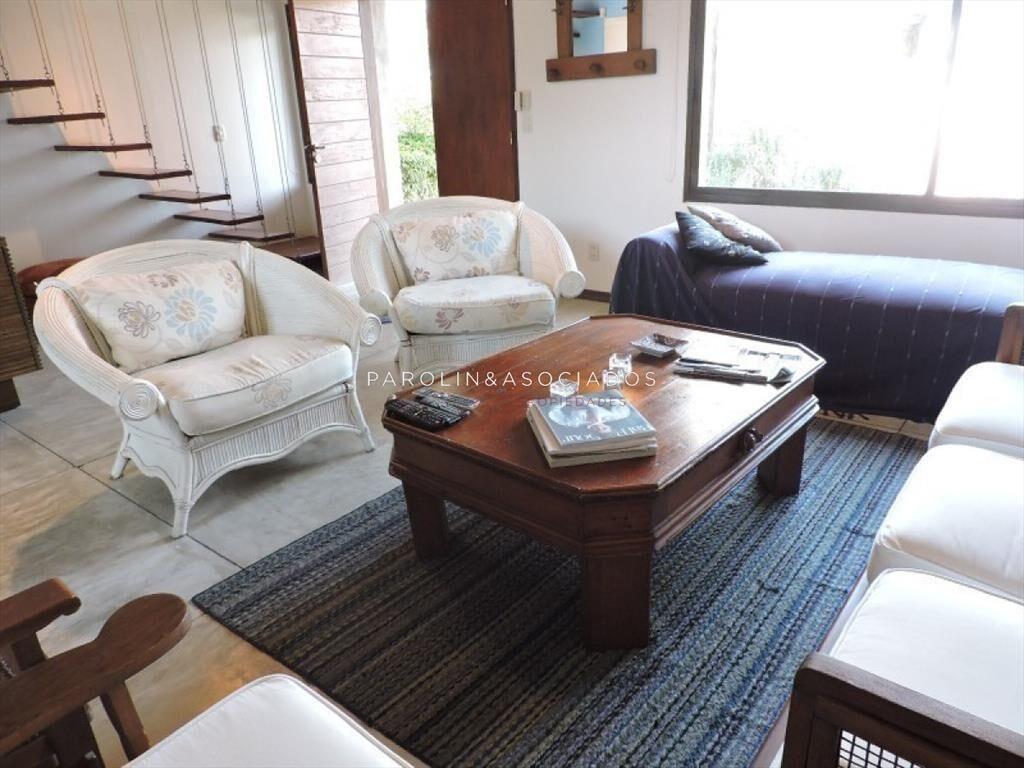 Casa en venta de 3 dormitorio en Montoya, Punta del Este.