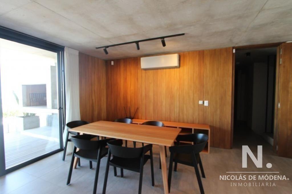 Apartamento de 2 dormitorios en Manantiales con vista al ma