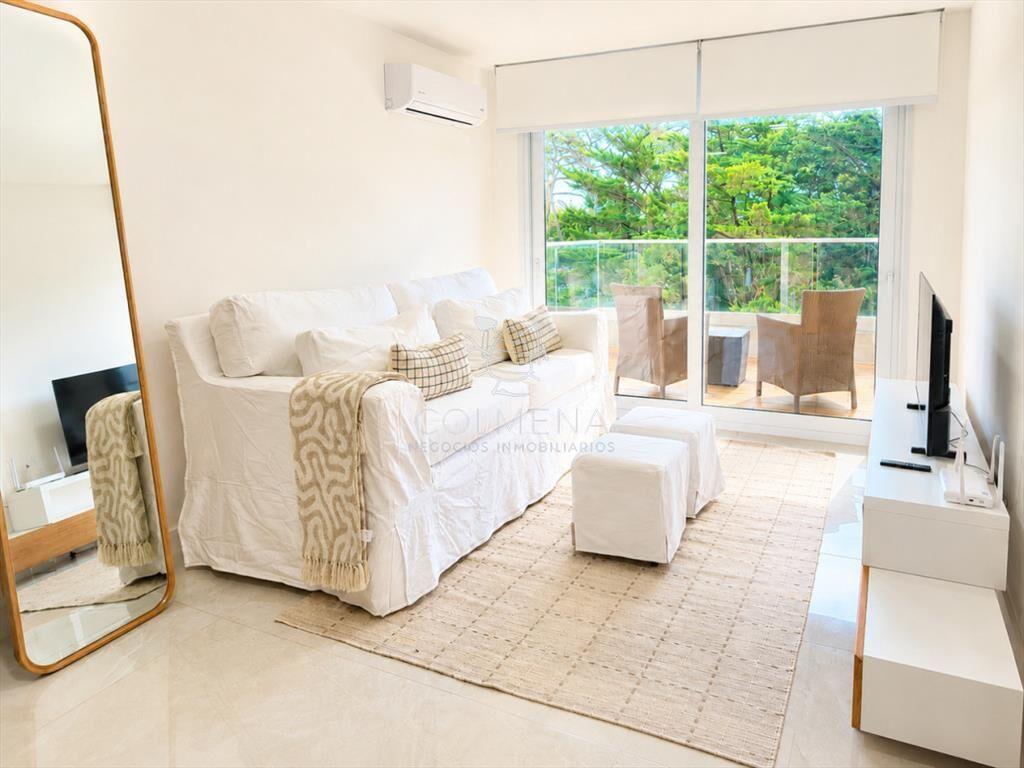 Apartamento de 1 dormitorio en venta, con vista a