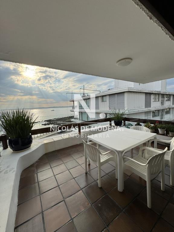 Se vende apartamento en el Puerto- Punta del Este