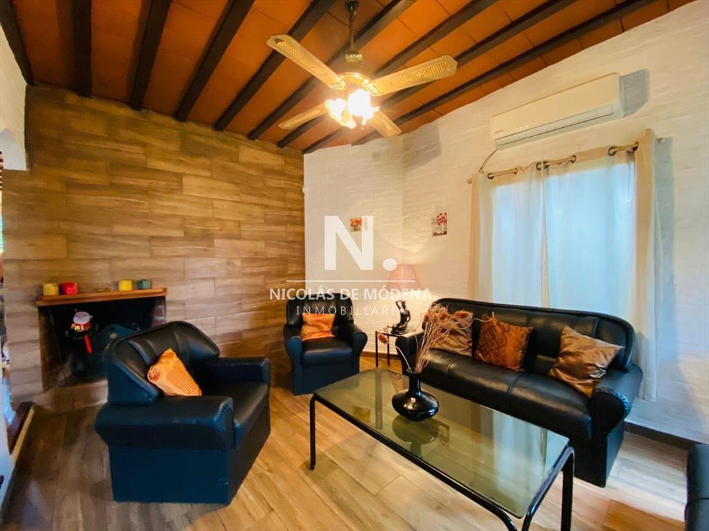 Casa en Venta a una Cuadra del Mar Tres dormitorios
