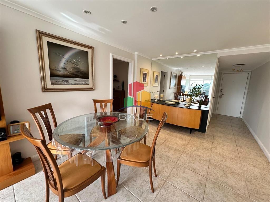 Apartamento de 2 dormitorios y medio en Playa ,