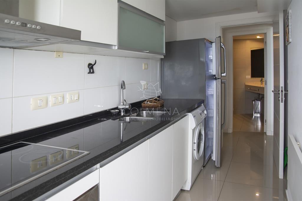 Vende apartamento de 3 dormitorios en Wind Tower,