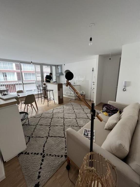 VENTA APARTAMENTO A ESTENAR 2 DORMITORIOS CENTRO DE MONTEVI
