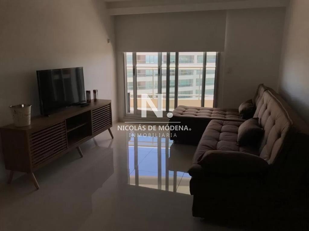 Impecable departamento, comodo e iluminado.