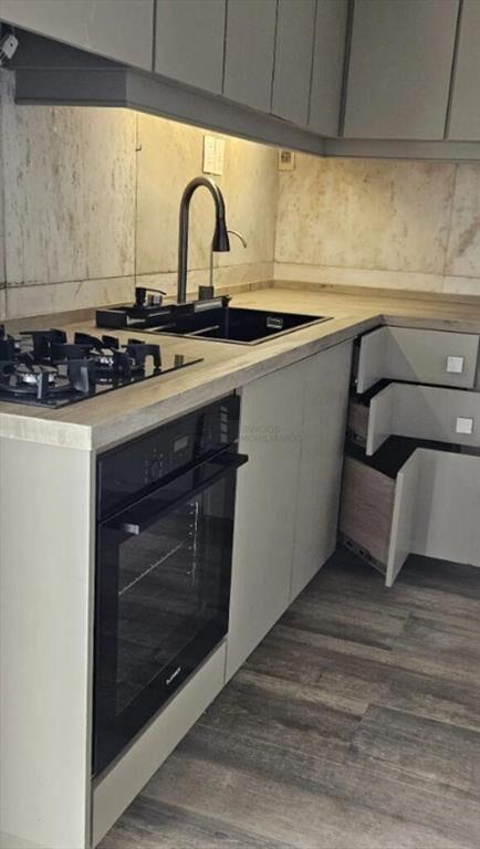 ei alquila Apartamento de dos dormitorios y garage en la ra
