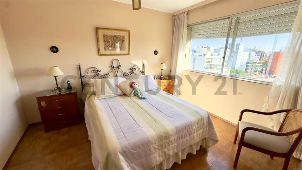 VENTA APARTAMENTO PUNTA CARRETAS, PISO ALTO, 3 DOR,3 BAÑO...