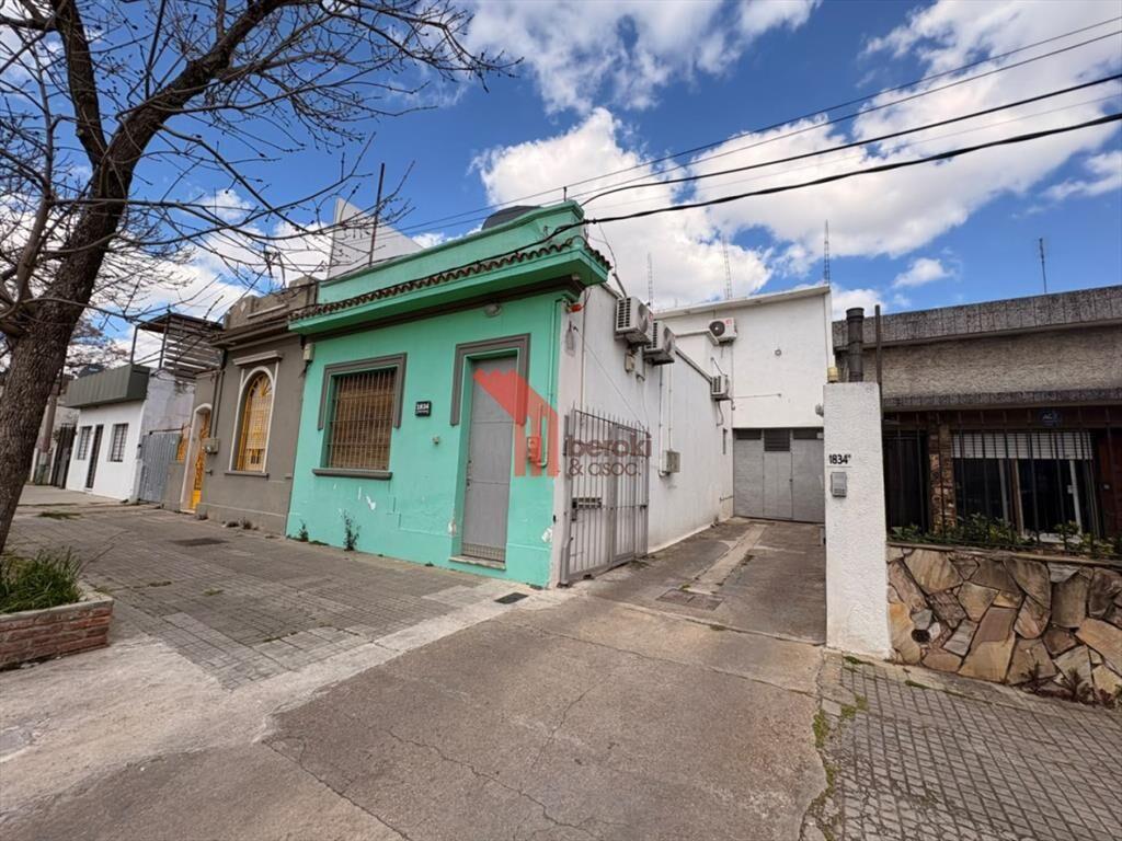 Venta 4 apartamentos y garajes con renta, Brazo Oriental