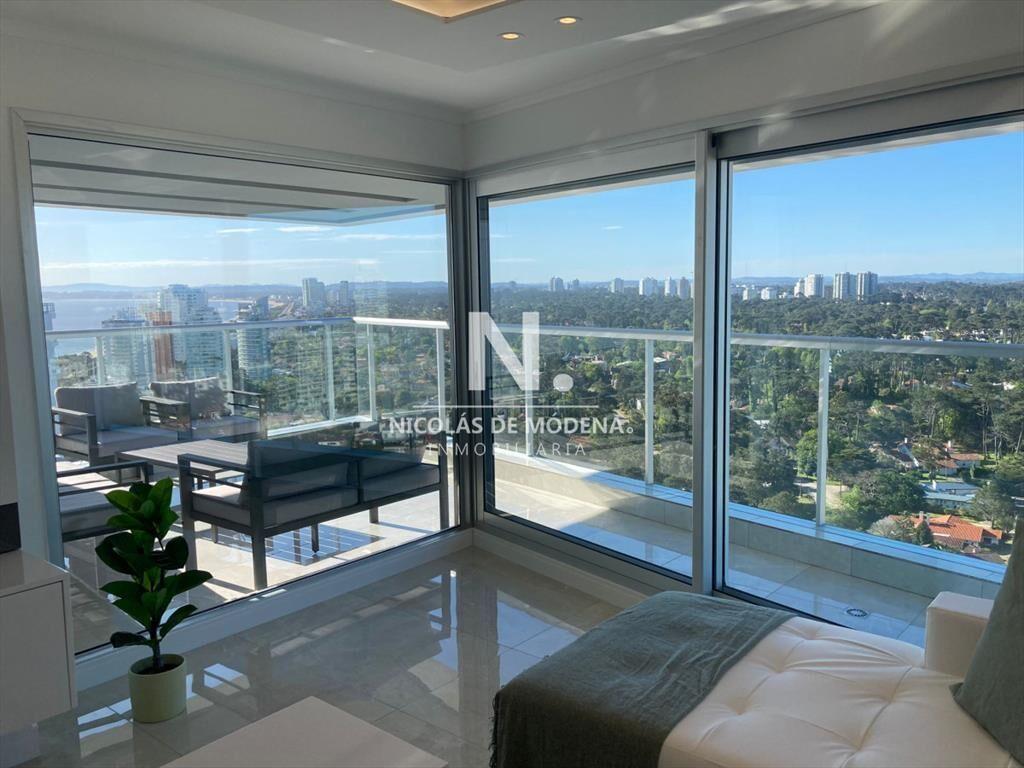 Espectacular penthouse en alquiler con vista al