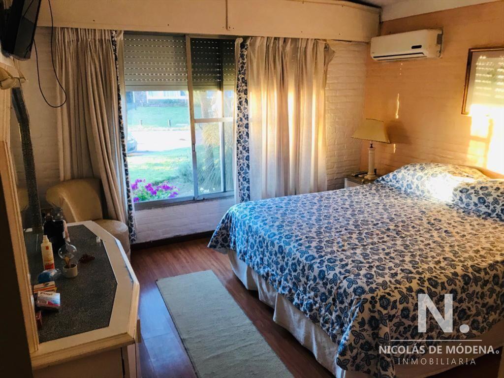 Vendo hermosa casa a una cuadra de la playa