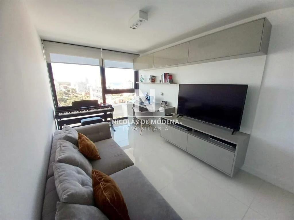 Apartamento en venta de 3 dormitorios