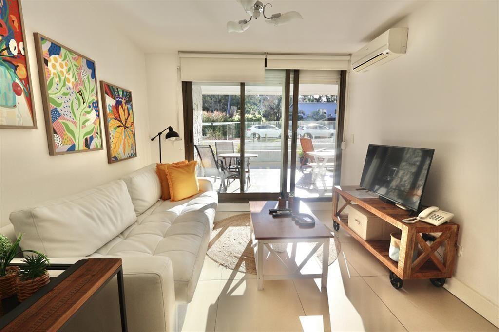 VENTA DE APARTAMENTO DE 1 DORMITORIO Y MEDIO EN