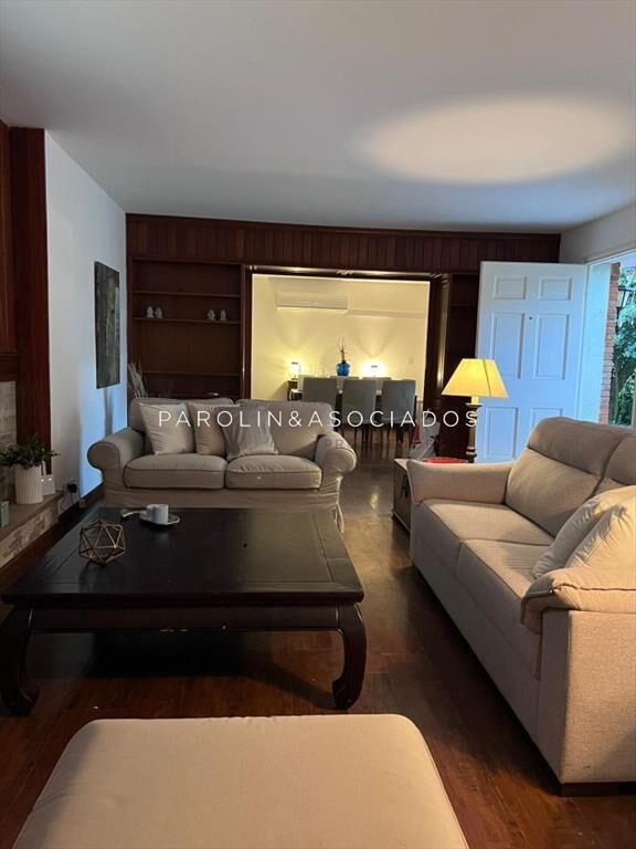 Chalet en venta de 3 dormitorios en Cantegril,