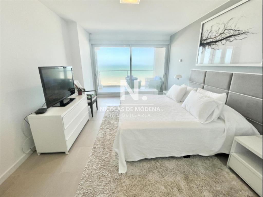 Vende apartamento de 2 dormitorios en Brava, del