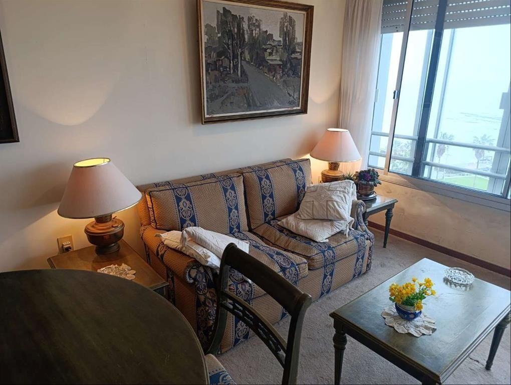 Alquiler Apartamento Punta Carretas 2 Dormitorios 1 Baño Mu