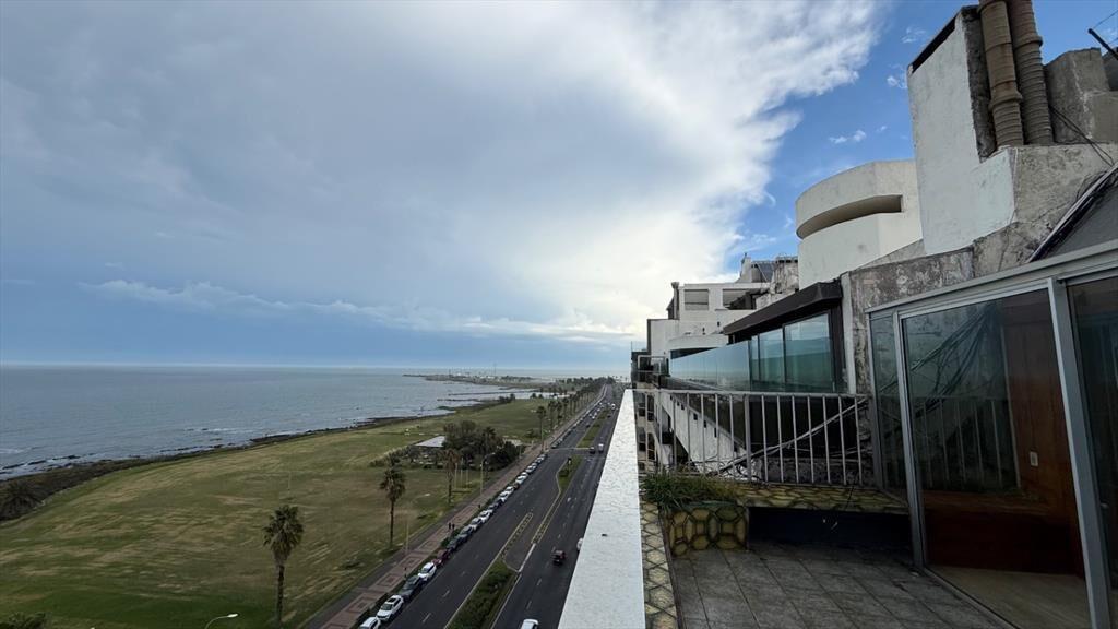 Apartamento Penthouse En Alquiler En Punta Carretas 4 Do...