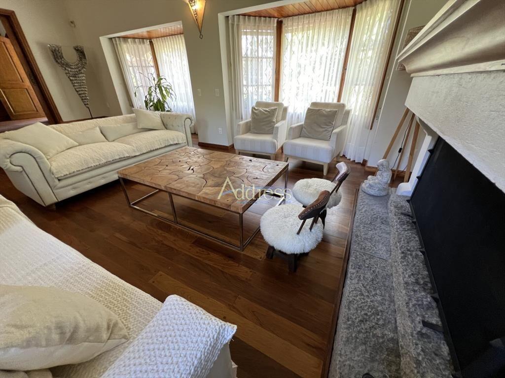 Casa en lugano, 5 dormitorios 4 baÃ±os y de