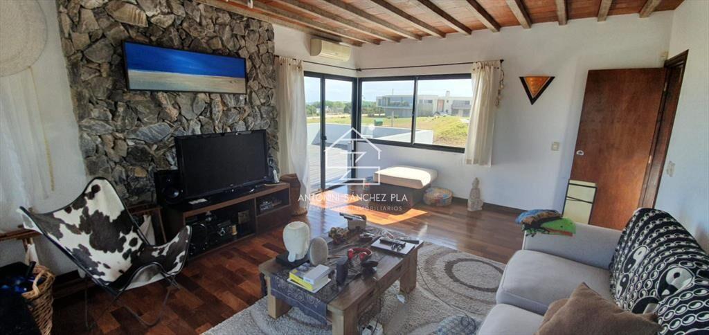 VENTA ESPECTACULAR CHALET ARENAS DE JOSE IGNACIO