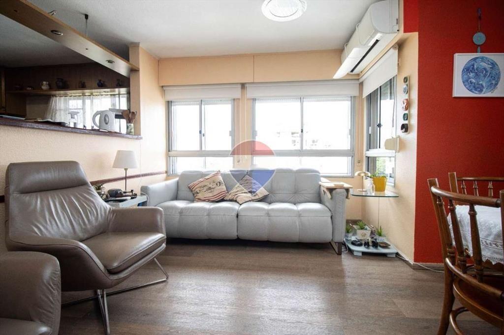 Venta apto 4 dormitorios, 3 baños y 2 cocheras