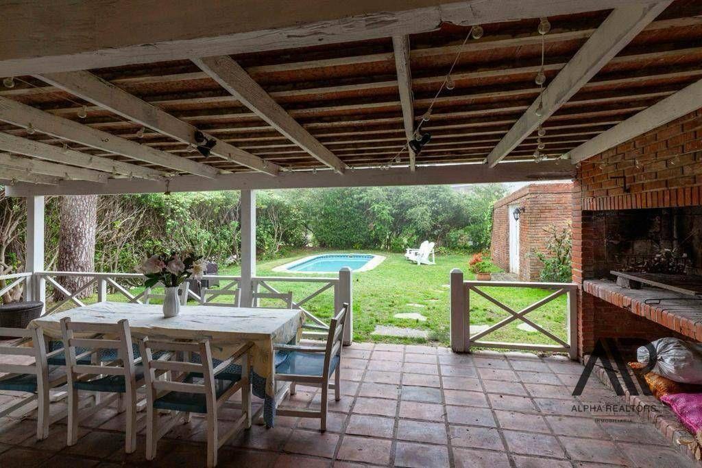 Casa 4 dormitorios mas dependencia en alquiler temporada...