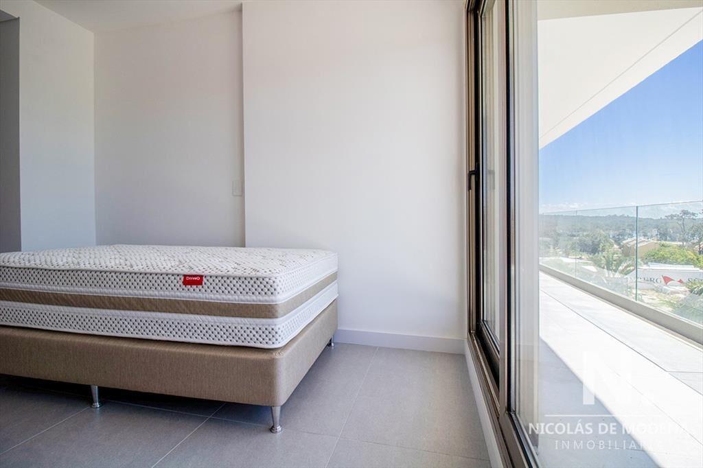 Departamento de 3 dormitorios en suite en Manantiales