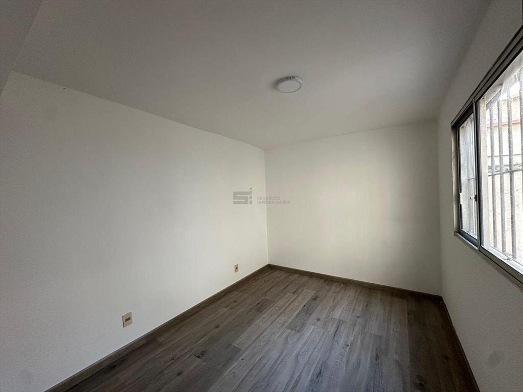 Se alquila Apartamento de un dormitorio con balcón en Parqu