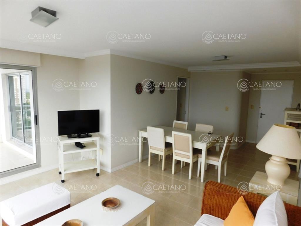 Venta de depto en edificio con servicios