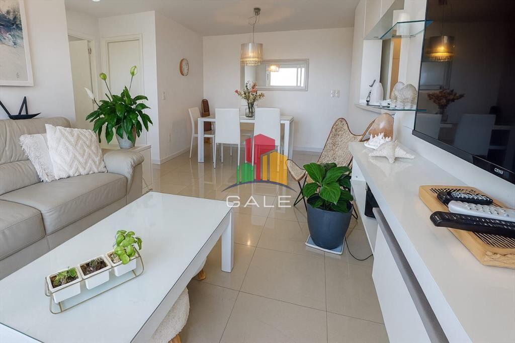 Apartamento en venta de dos dormitorios en Avda