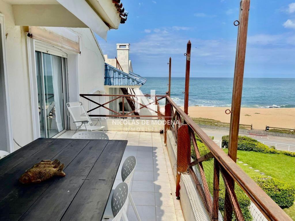 Apartamento en venta con vista privilegiada en Manantiales,