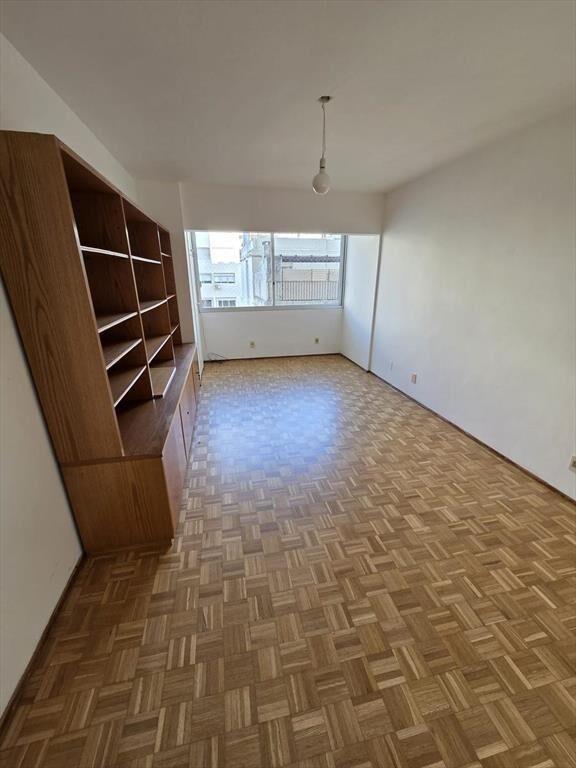 Plaza Gomensoro, vista al mar, piso alto, 155 m2, 3 dormito