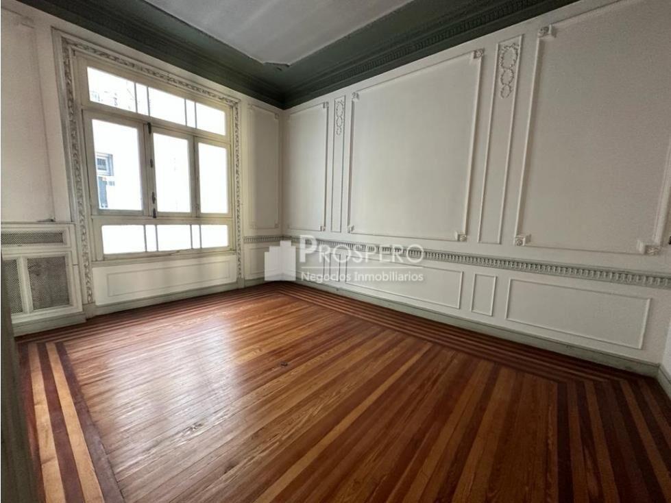 1382/1 Venta apto de época 4dorm+ escrit,c/balcón Centro