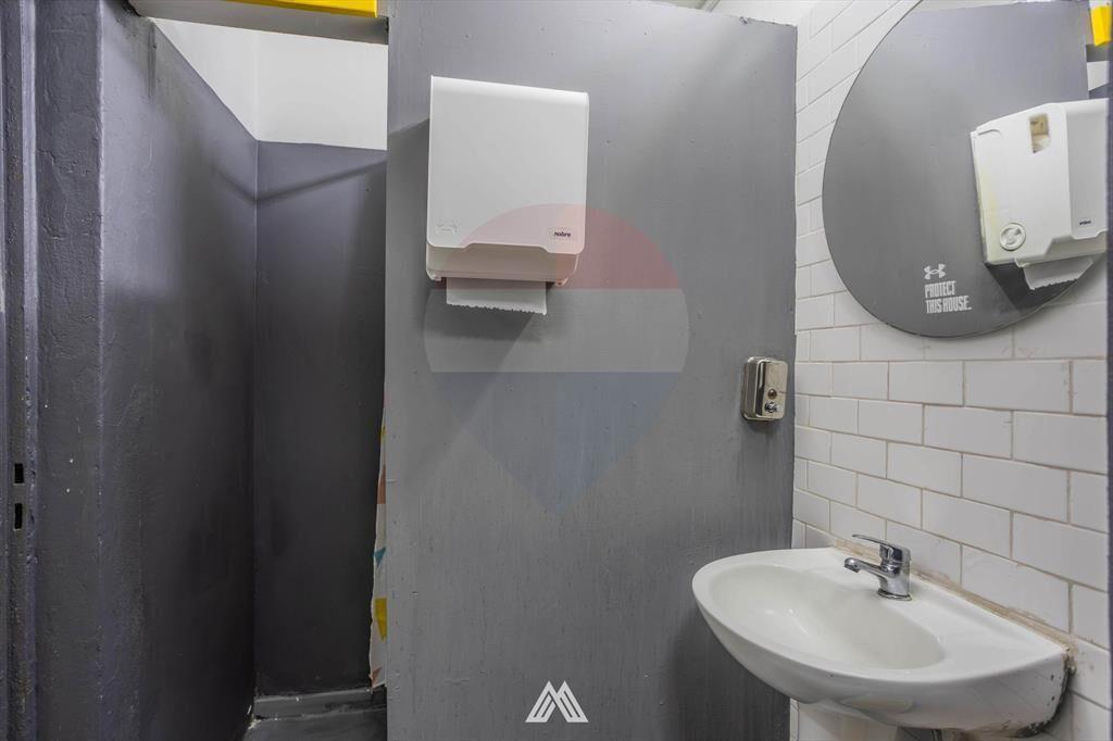 VENTA LOCAL CORDON SUR MUY AMPLIO CON RENTA