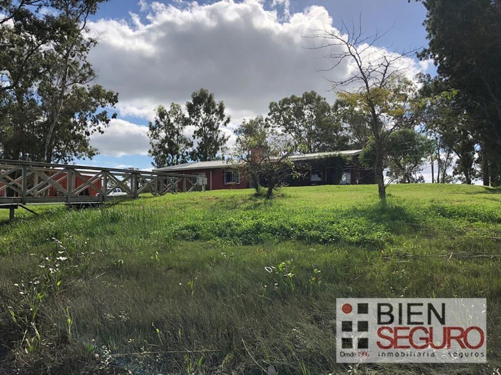 Chacra de 9,23 hás con costa navegable, en venta en Las Bru