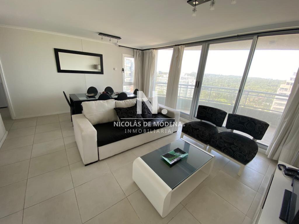 Vende apartamento de 2 dormitorios en Roosevelt