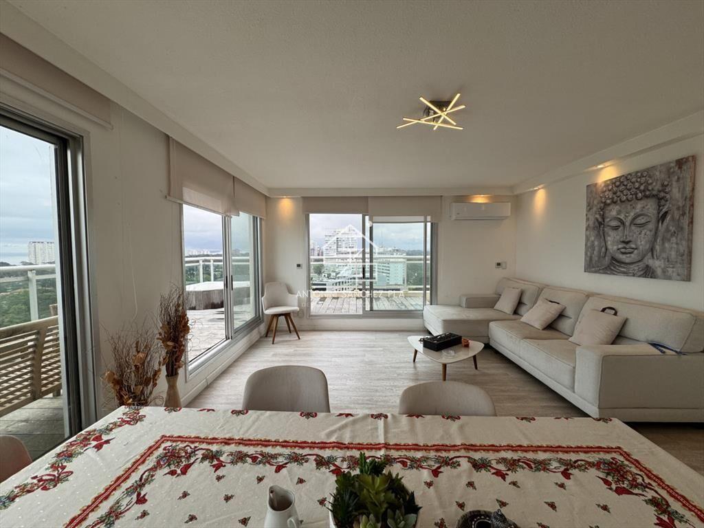 Venta apartamento 3 dormitorios Punta del Este