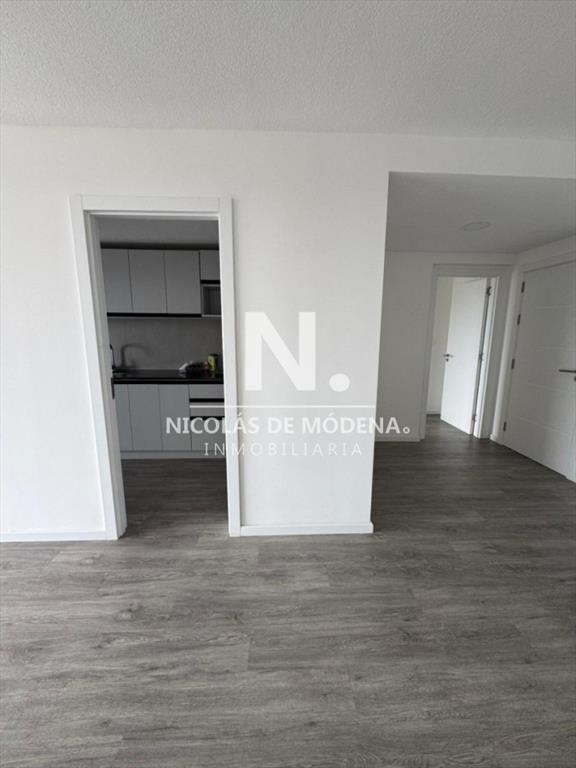 Vende impecable apartamento de 3 dormitorios con