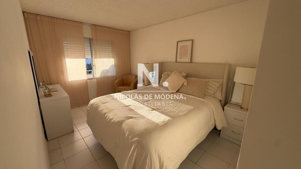 Apartamento en venta Punta del Este frente al mar