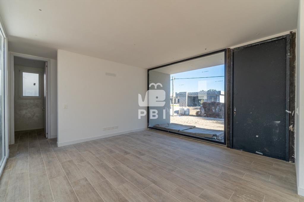 Venta de casa en Barrio Privado Club del Lago, -