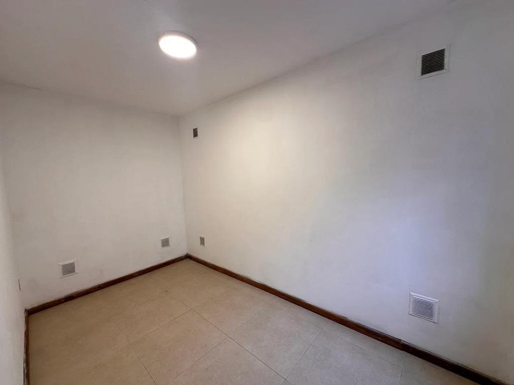 Venta Casa 2 Dormitorios 1 Baño Garaje y Parrillero Malvin N